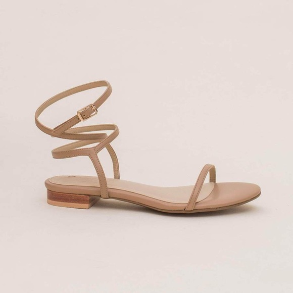 Keva in Brown - Picture 2 of 3